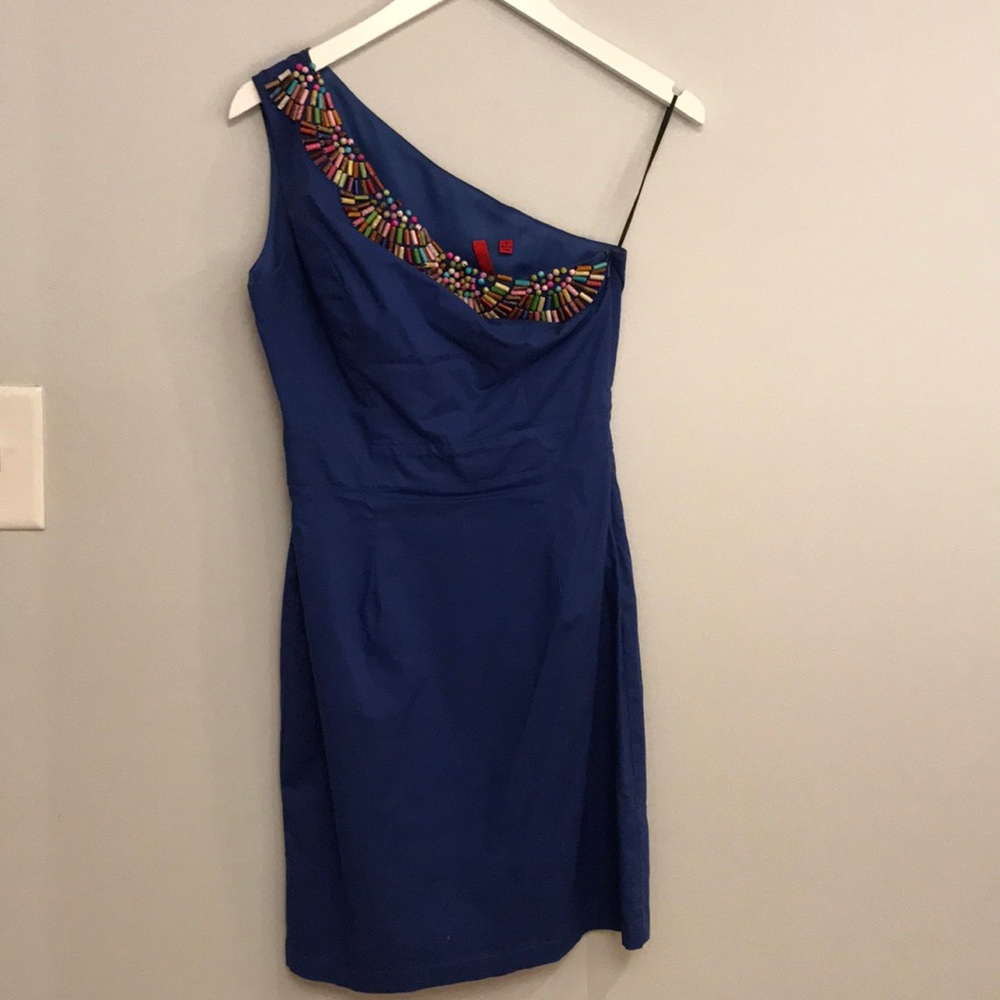 One shoulder dress